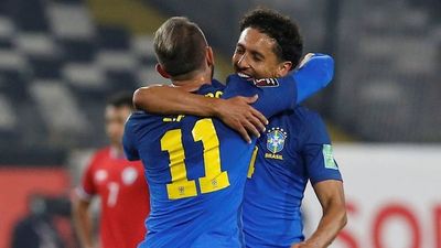 Brasil enlaza su séptima victoria y espera a Argentina