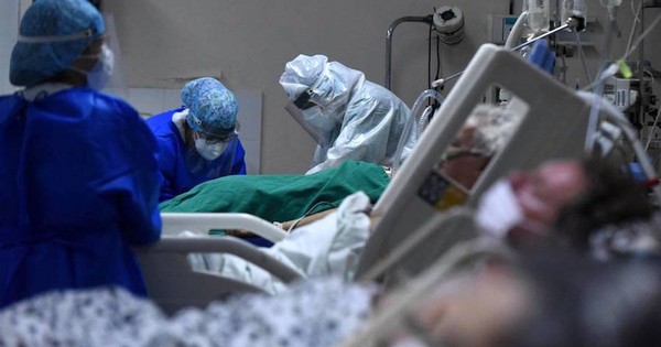 La Nación / Setiembre llega con una brusca suba de fallecidos