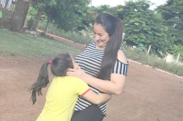 Crónica / NAIDELYN DESCANSA. “Se hizo justicia por mi bebé”, dijo la madre
