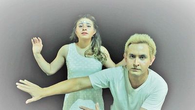 Piezas de teatro se preparan para entretener el fin de semana