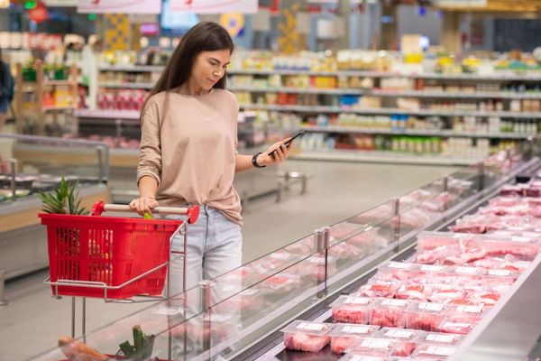 Precios de alimentos siguen con fuerte alza, pero BCP confía en que la inflación se atenuará - MarketData