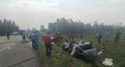 MISIONES: DOS FALLECIDOS EN APARATOSO ACCIDENTE DE CAMIONES