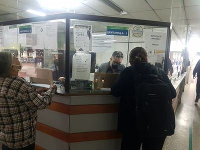 IPS somete a suplicio a sus asegurados, que deambulan en busca de atención médica - Nacionales - ABC Color