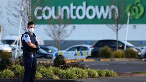 Nueva Zelanda: extremista bajo vigilancia apuñala a 6 personas en un ataque calificado de “terrorista”