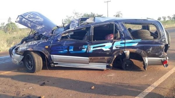 Fallecen menores que sufrieron accidente vehicular rutero junto a su madre