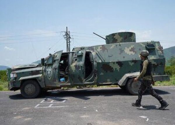 Cómo los carteles de México han aprendido tácticas militares