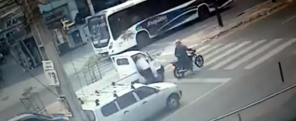 Policía fallece durante asalto sobre la avda. San Martín