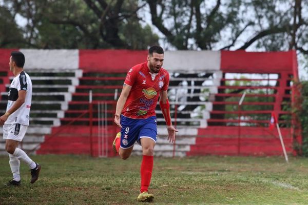Otra victoria del líder - Fútbol de Ascenso de Paraguay - ABC Color