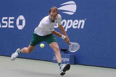 Medvedev arrasa a Andújar - Tenis - ABC Color