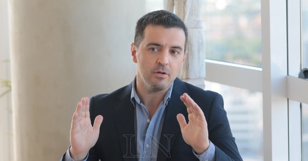La Nación / Diputado desata enojo del viceministro de Tributación, quien lo trata de ignorante