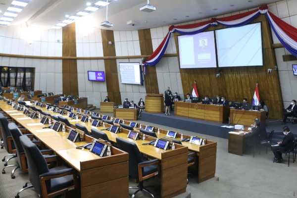 Diputados requieren informe por presunta "tragada" de G 30.000 millones en combustibles en Policía Nacional - ADN Digital
