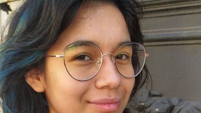 Familiares buscan a una adolescente desaparecida