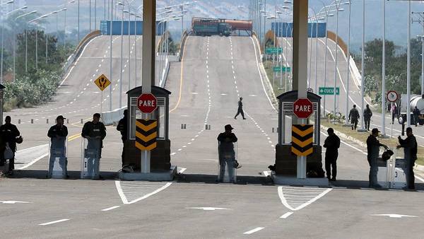 Venezuela y Colombia se reúnen para estudiar posible apertura de la frontera