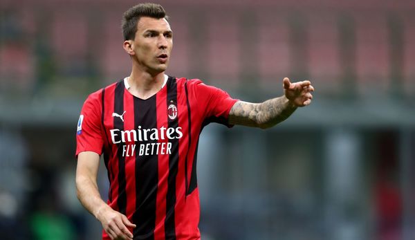 El famoso jugador croata Mandzukic anuncia su retiro del fútbol