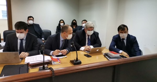 La Nación / Caso Imedic: Patricia Ferreira y dos acusados enfrentarán juicio oral