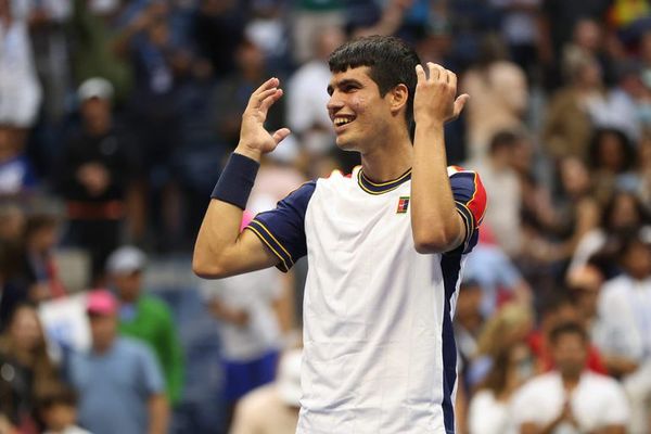Alcaraz elimina a Tsitsipas del US Open de Tenis - Polideportivo - ABC Color