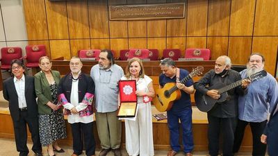 Aty Ñe’ê, homenaje a un teatro crítico en la dictadura