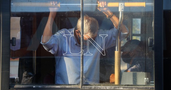 La Nación / Chofer relata los momentos de terror que vivieron durante el asalto en la zona del Abasto