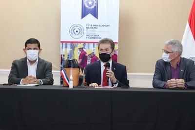 Durante un conversatorio destacan modelos cooperativos del Chaco Central