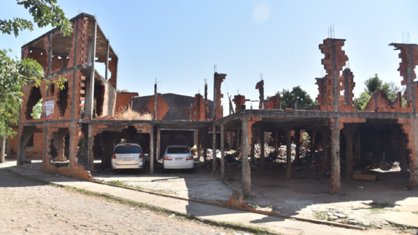 Niños y adolescentes en situación de calle abandonan zona del Abasto