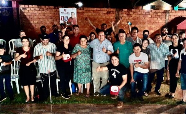 Rolando suma y recibe apoyo de excandidato a concejal y su equipo