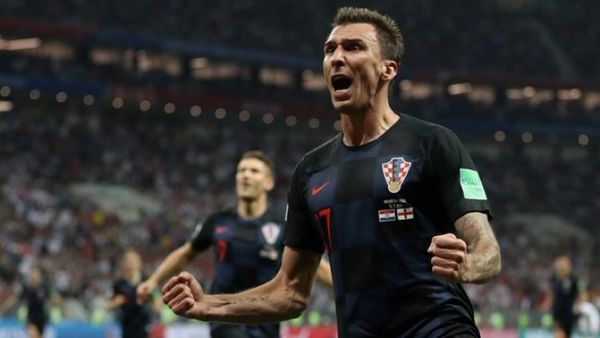 El goleador croata Mario Mandzukic se retira del fútbol
