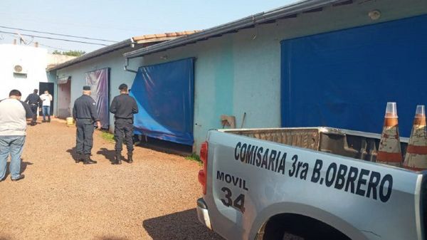 Hallan muerta a una mujer dentro de un motel - Noticiero Paraguay