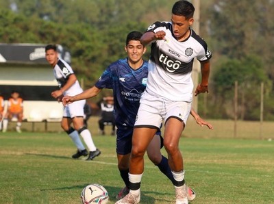 Libertad lidera el grupo en la Sub 18 - APF