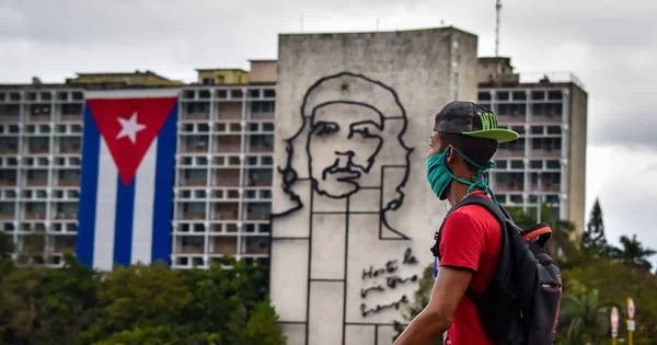 La Nación / Cuba regula el uso de las criptomonedas para operaciones comerciales