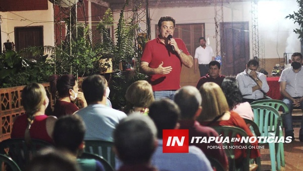 MULTITUDINARIA Y ASERTIVA REUNIÓN EN SANTA MARIA.