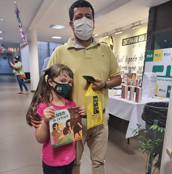 La Libroferia Encarnación va cerrándose con múltiples actividades - Nacionales - ABC Color