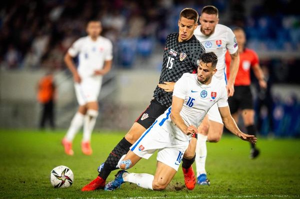 Croacia gana sobre el final - Fútbol Internacional - ABC Color