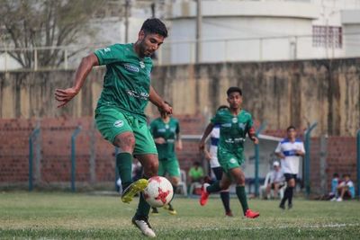 Silvio Pettirossi sigue en la lucha por el ascenso - Fútbol de Ascenso de Paraguay - ABC Color