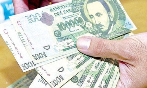 Aparecen de la nada pero con la info de que la abuelita tenía 200 millones, y se llevaron todo