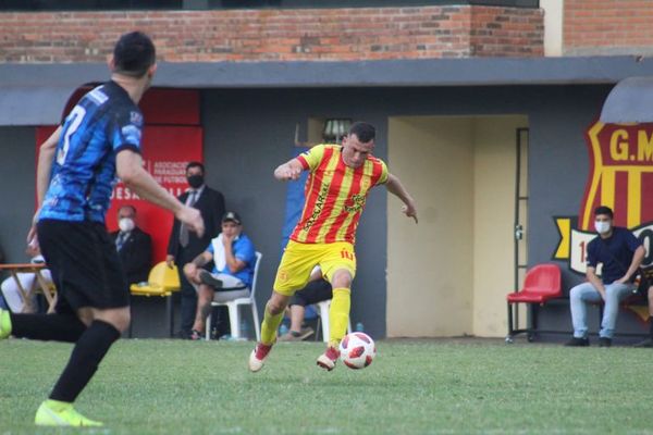 A Martín Ledesma se le escapa la victoria - Fútbol de Ascenso de Paraguay - ABC Color
