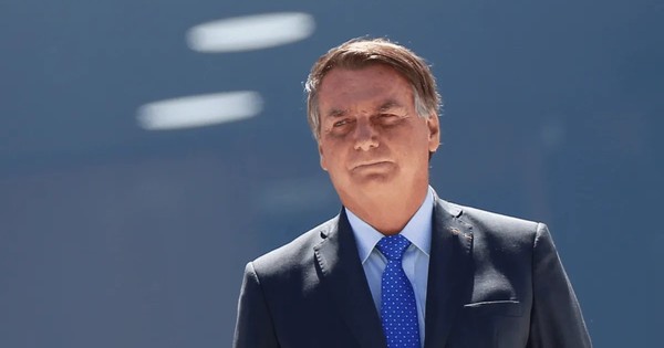 La Nación / Crisis energética en Brasil: Bolsonaro decreta ahorro en oficinas públicas