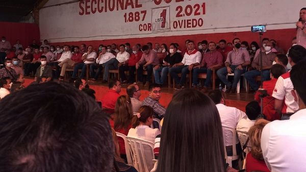 En intento de unidad, no hubo abrazo entre Mario Abdo y Cartes