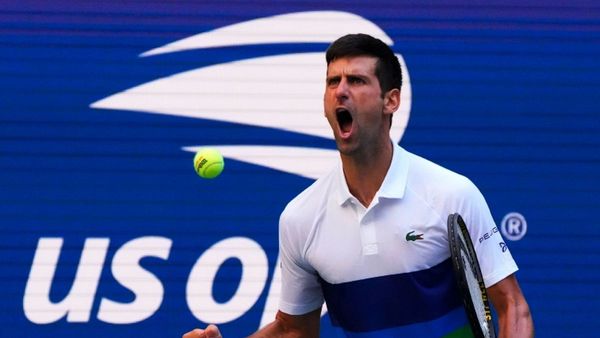 Nole se mete a los octavos