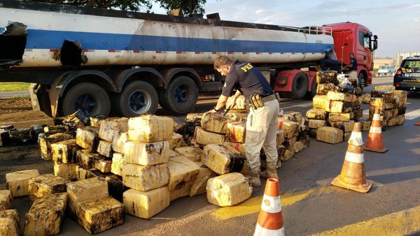 Detienen a PARAGUAYO con 2,8 toneladas de MARIHUANA transportado en CAMIÓN CISTERNA