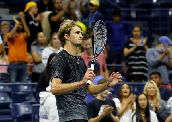 Djokovic y Zverev en octavos del Abierto con susto; Barty eliminada - Tenis - ABC Color