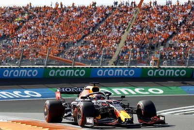 Dutch GP: Paliza de Verstappen para pintar el mundial de naranja