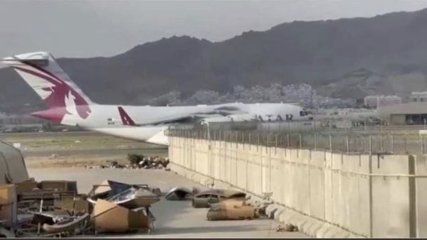 Catar anuncia la reapertura parcial del aeropuerto de Kabul para la llegada de ayuda humanitaria