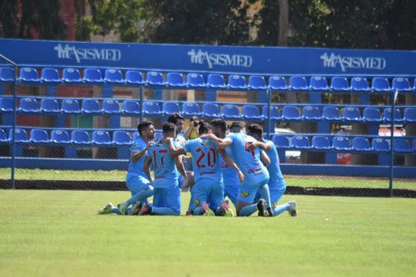 Resistencia queda como el único escolta - Fútbol de Ascenso de Paraguay - ABC Color