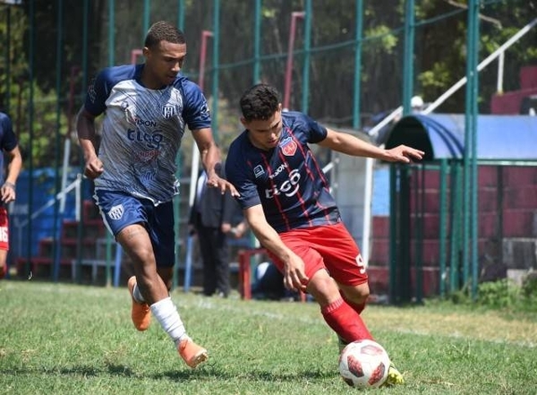 Diario HOY | Oriental y Juventud se bajan de la lucha por el ascenso