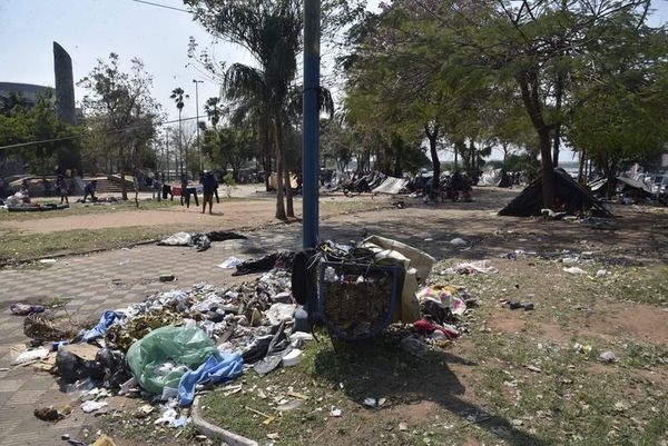 Hay voluntad política para desocupar plazas, dice la municipalidad - Nacionales - ABC Color