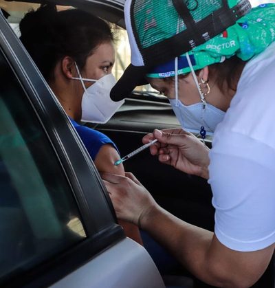 Reactivan aplicación de la primera dosis anticovid desde mañana lunes