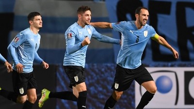 Uruguay celebra en zona de clasificación