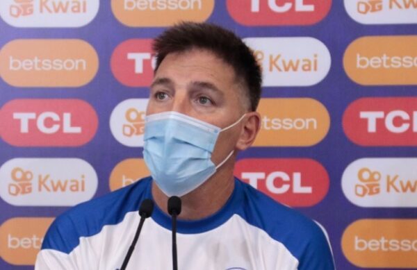 Berizzo se victimiza y dice que “el pesimismo es exagerado”