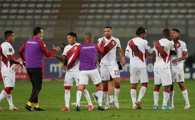 Perú vence a Venezuela y recupera posiciones en las eliminatorias - Fútbol Internacional - ABC Color