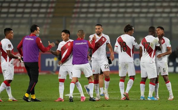 Perú vence a Venezuela y recupera posiciones en las eliminatorias - Fútbol Internacional - ABC Color